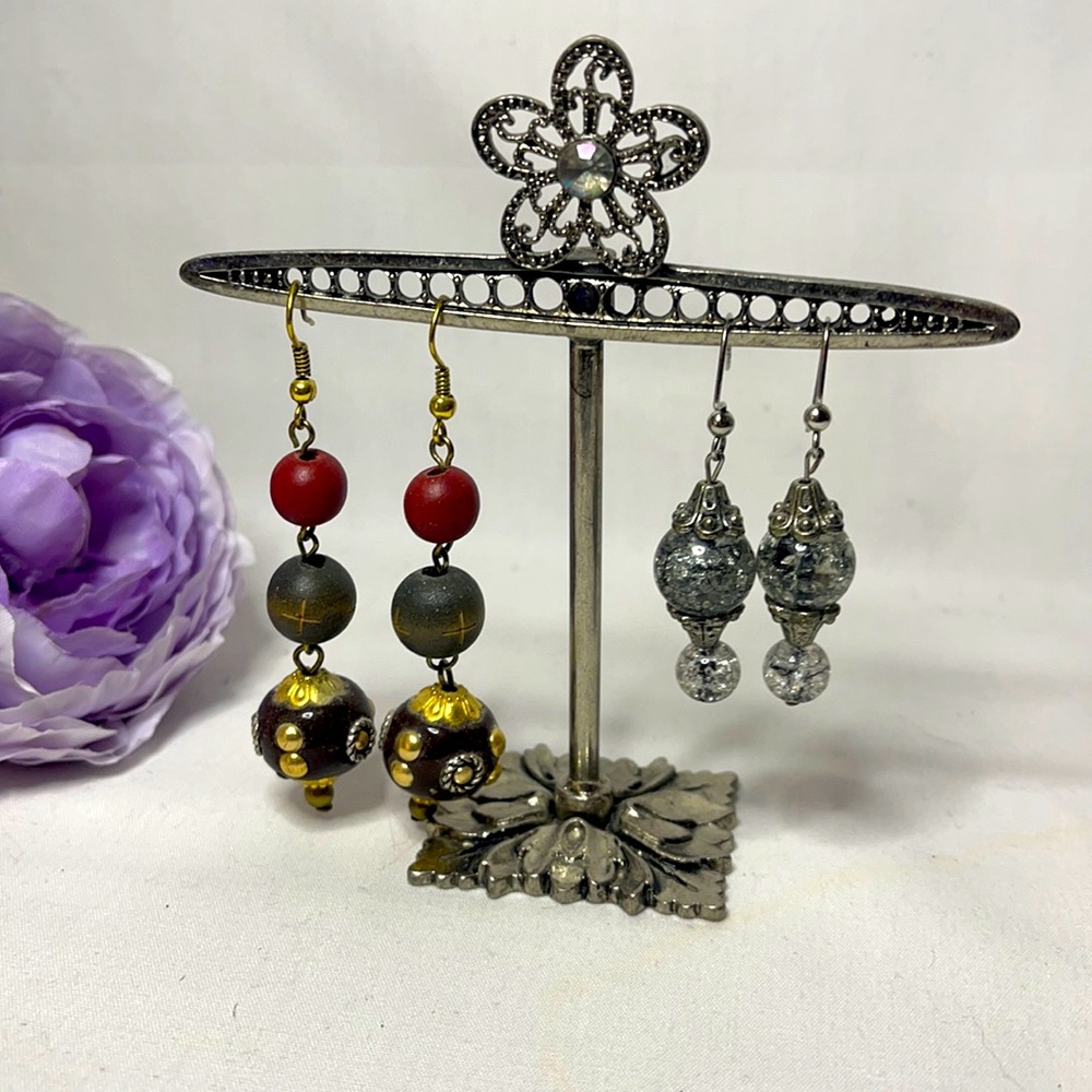 2/$14💖 2 pairs of fashion earrings